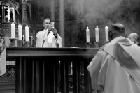 /album/velikonocni-vigilie-a-krest-katechumenu-4-4-2026-foto-jan-bezucha/bila-nedele-antonin-2026-071-jpg/